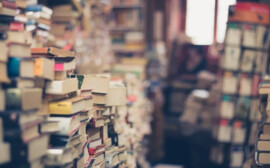 В Волгограде выставили на продажу книжный магазин